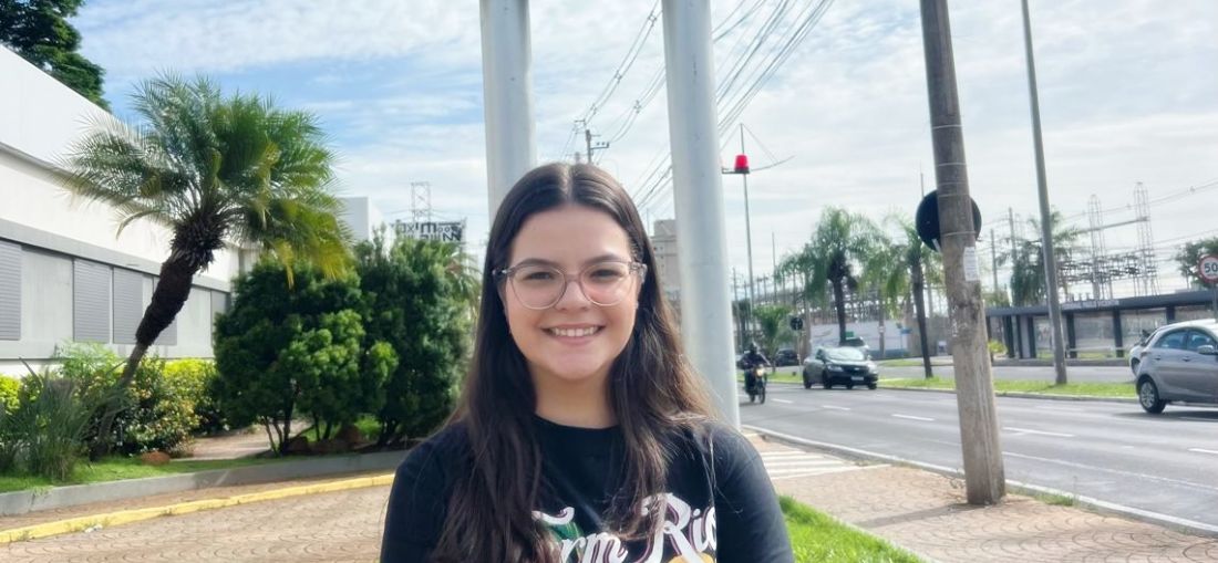 Ex-aluna da Enfermagem/Unifipa é aprovada em concorrido programa de residência da Funfarme