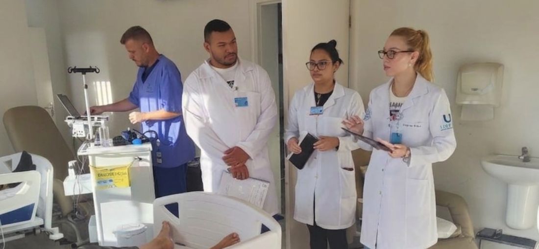 Enfermagem da Unifipa aborda a prevenção de quedas com pacientes no HEC