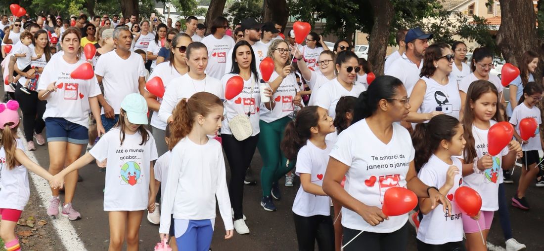 Colégio Catanduva promove 'Caminhada da Família' no dia 10 de maio