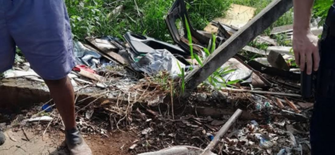Patrulha Ambiental flagra descarte irregular de entulho e orienta moradores em Catanduva